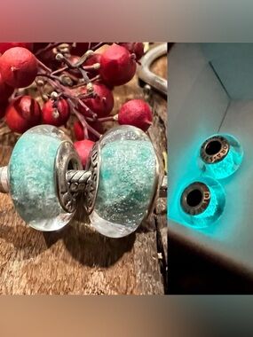 Glow in Dark Authentic Pandora Murano Disney Ariel’s Signature Colour Teal